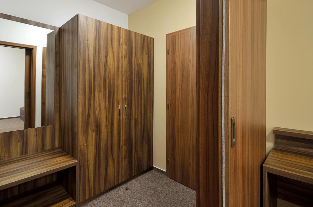 Penzion Kuzelna Hotell Trutnov Exteriör bild